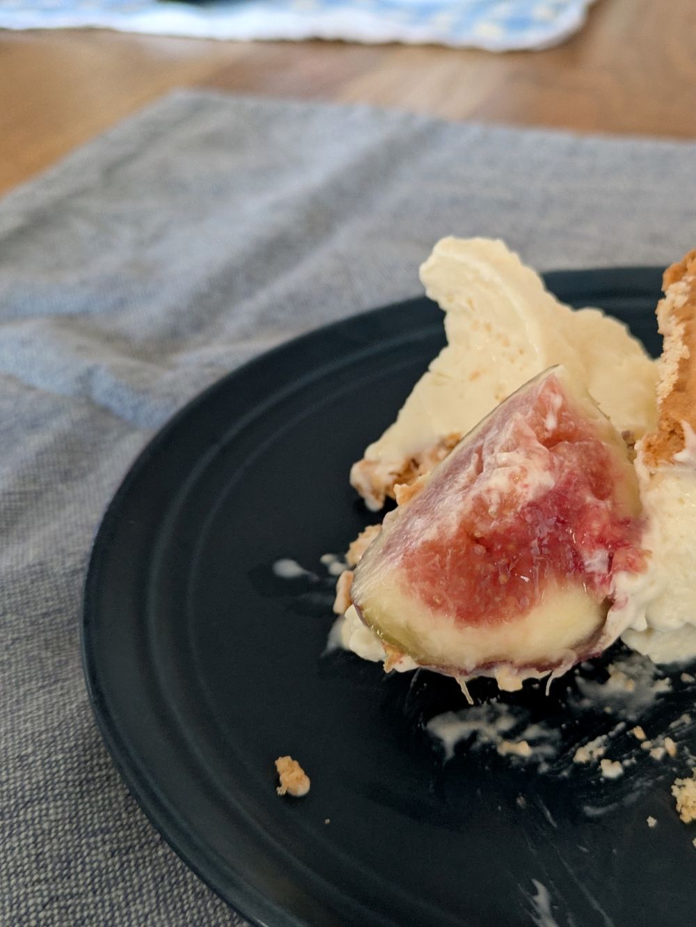 イチジクのクリームチーズケーキ